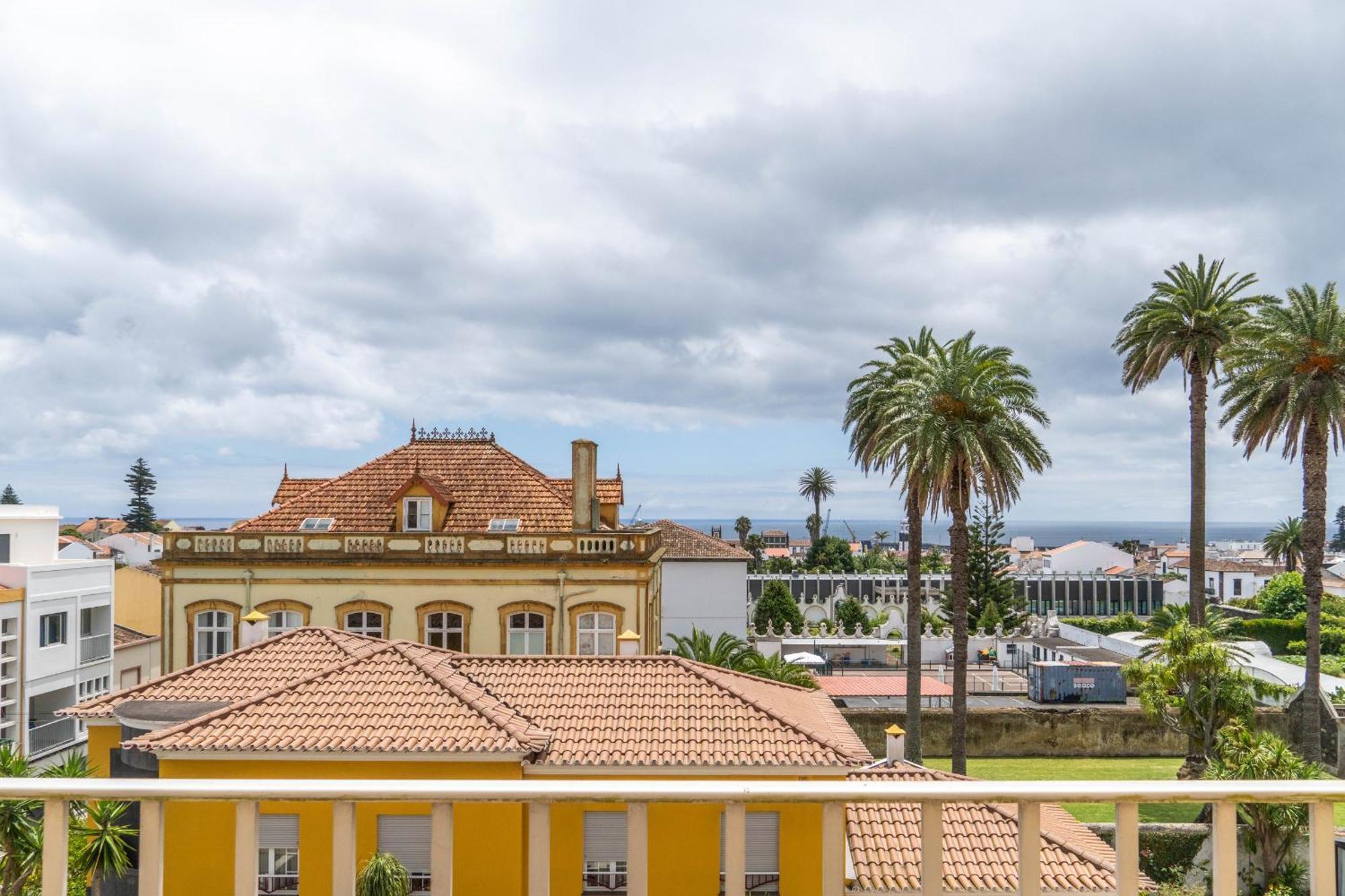 Mae De Deus * Ponta Delgada